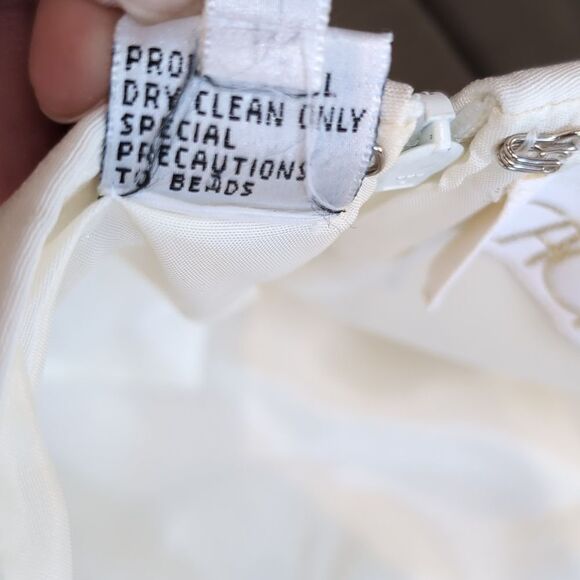 Cache 90s Ivory Mini Halter Cocktail Dress Plunge Gold Beaded Neckline Sz 6 - Picture 7 of 16